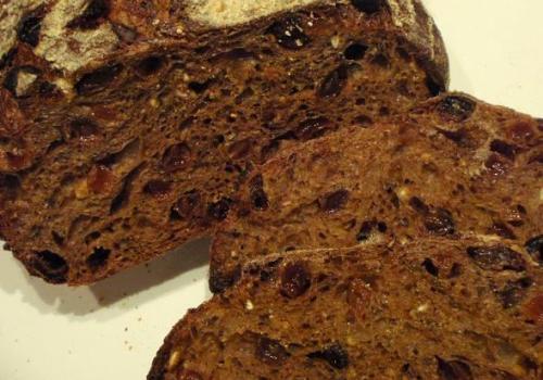 (63a) crumb of German Grain Sultana Bread with Treacle